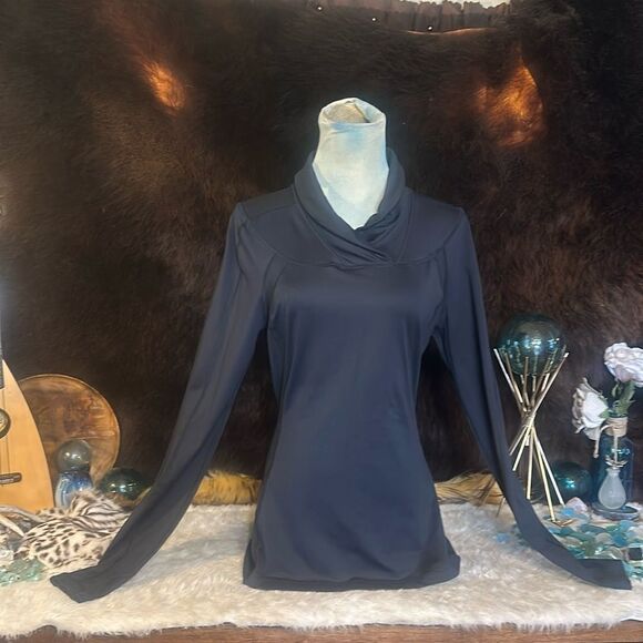 Lululemon top 8 (2625) - Picture 1 of 7